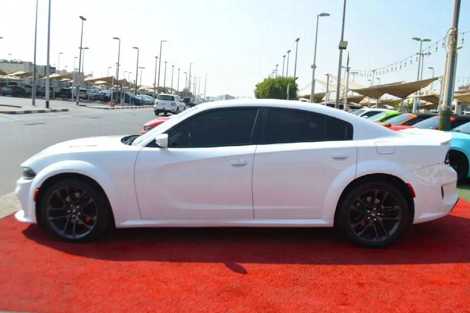 Dodge Charger 2020 — photo 22