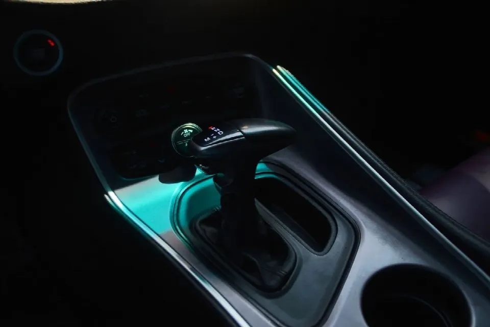 Dodge Challenger 2019 — photo 11
