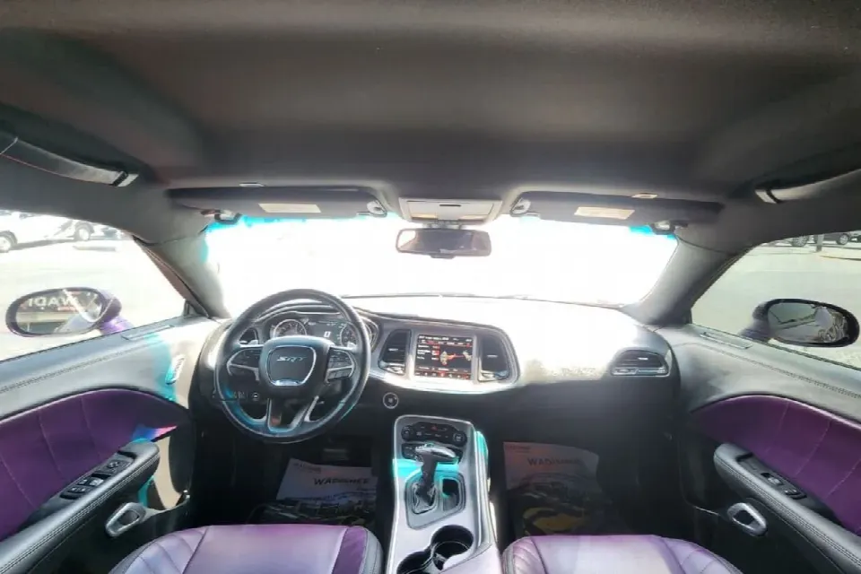 Dodge Challenger 2019 — photo 9