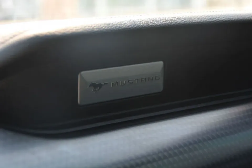 Ford Mustang 2021 — الصورة 17