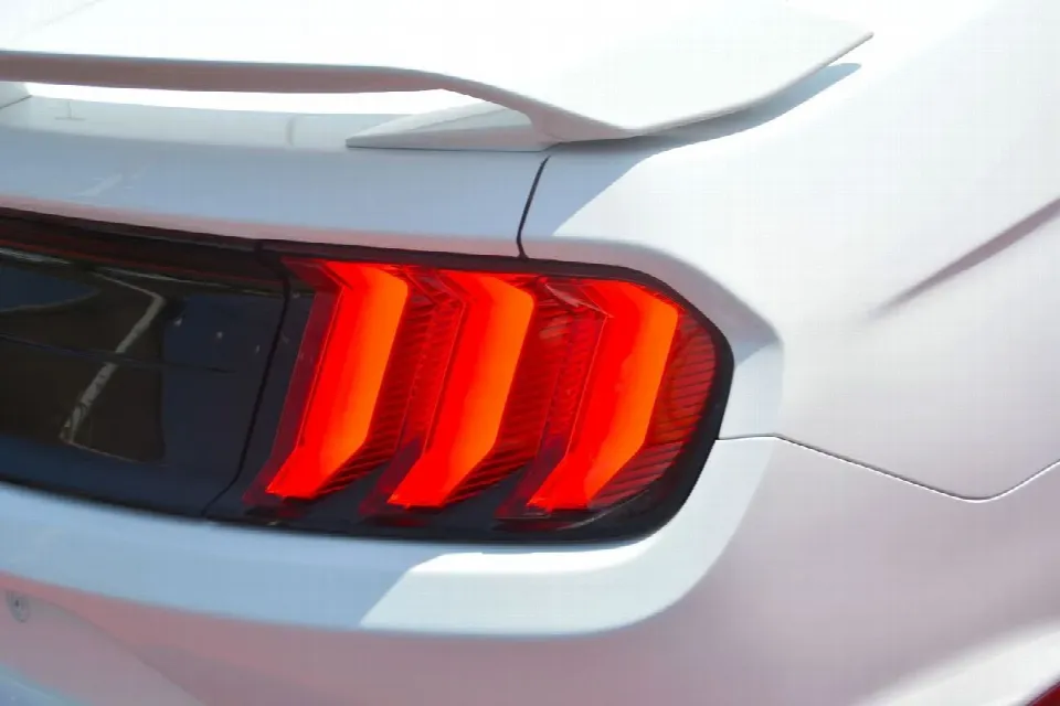 Ford Mustang 2021 — الصورة 9
