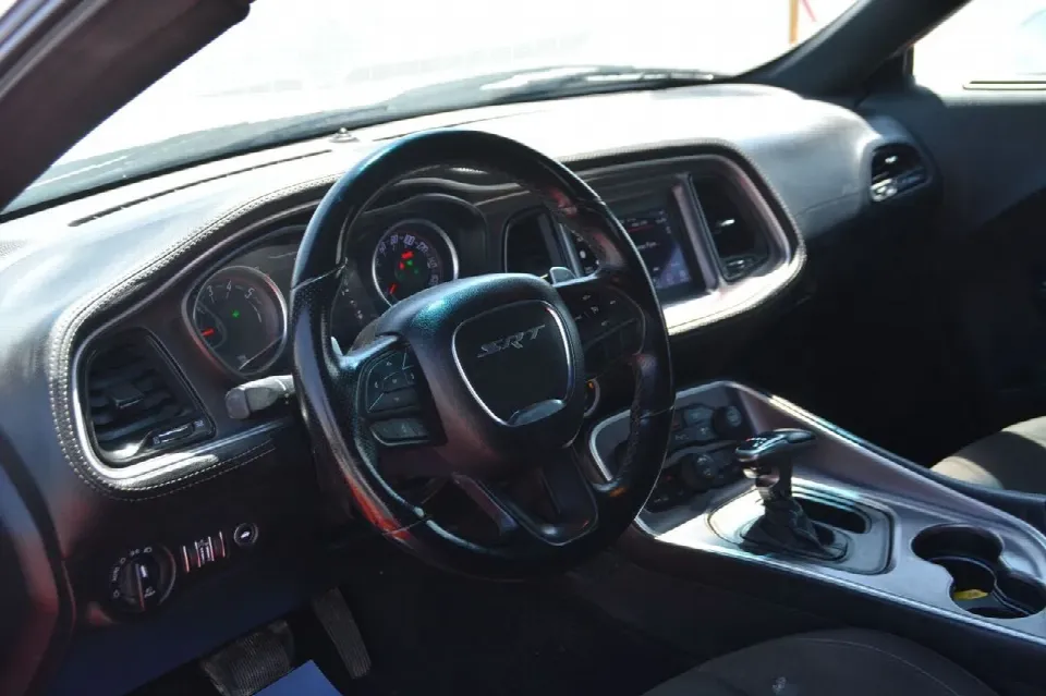 Dodge Challenger 2021 — photo 16