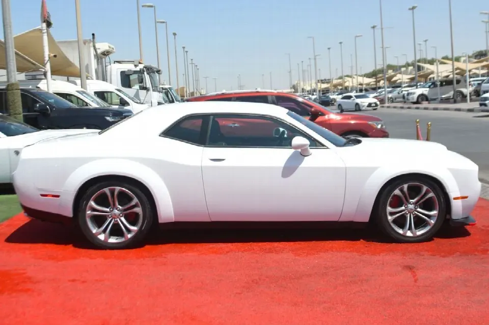 Dodge Challenger 2021 — photo 24