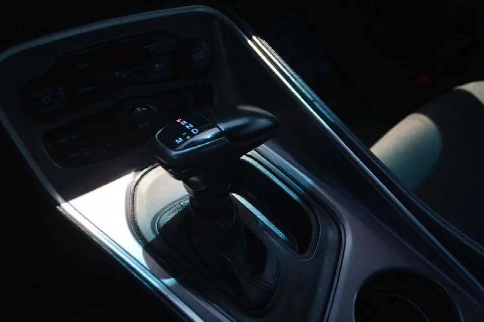 Dodge Challenger 2021 — photo 14