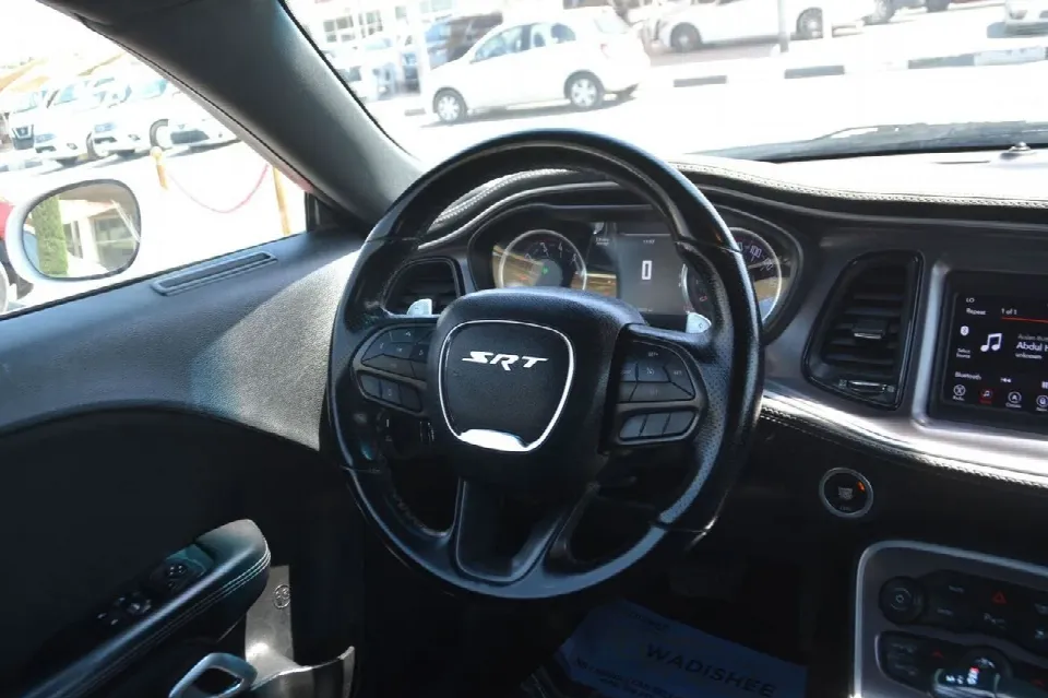 Dodge Challenger 2021 — photo 11