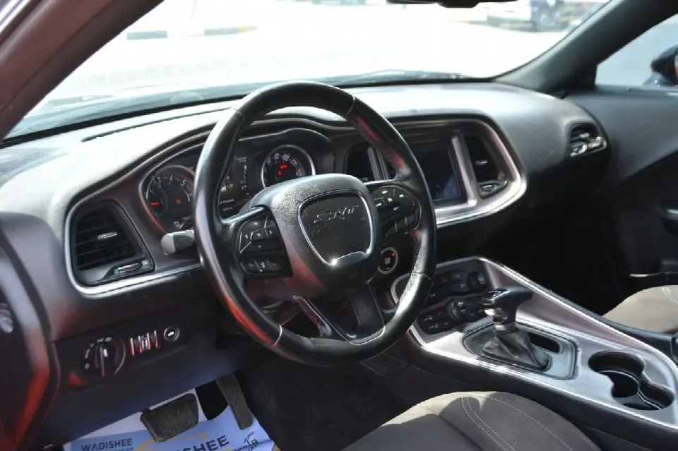 Dodge Challenger 2021 — photo 11