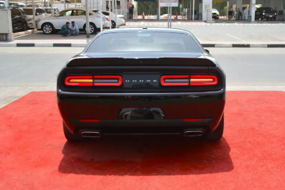 Dodge Challenger 2021 — photo 7