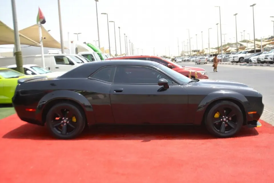 Dodge Challenger 2021 — photo 23