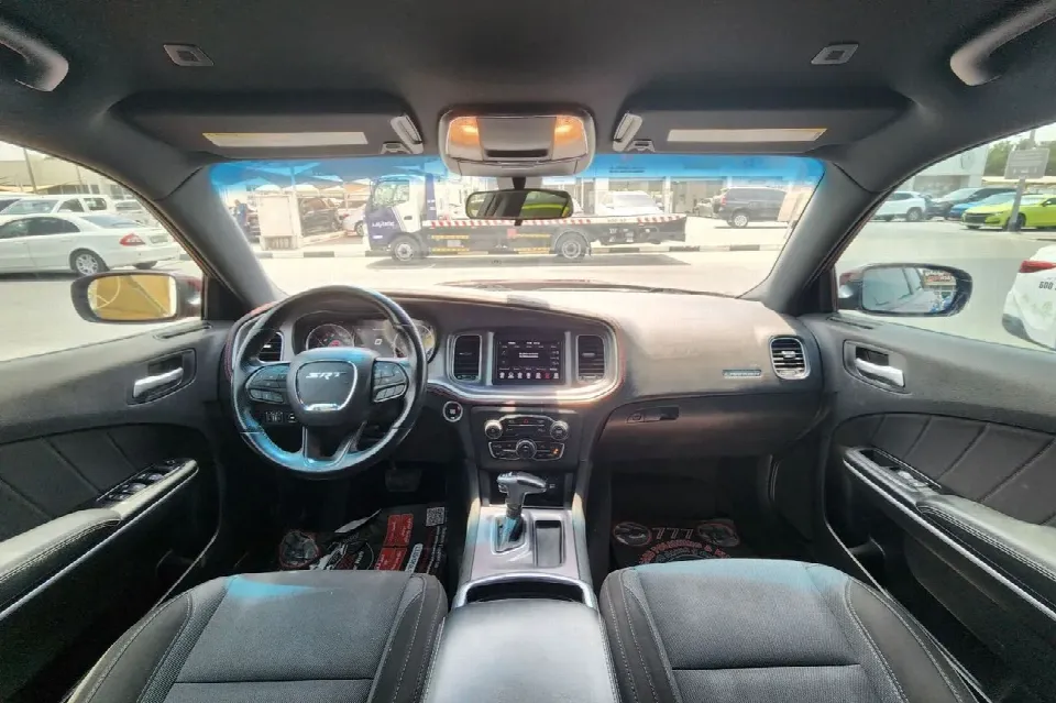 Dodge Charger 2020 — photo 11
