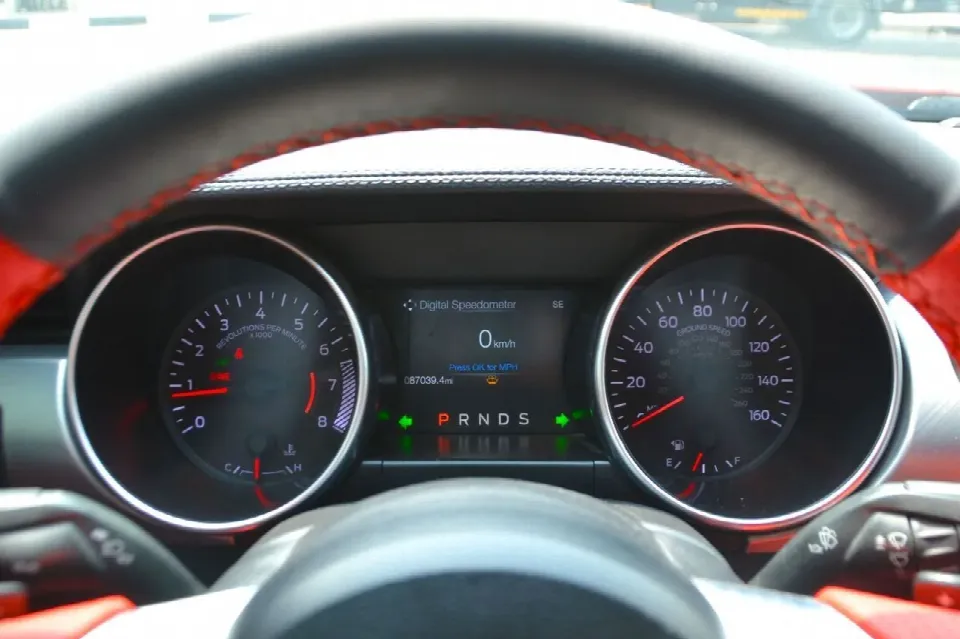 Ford Mustang 2019 — photo 11