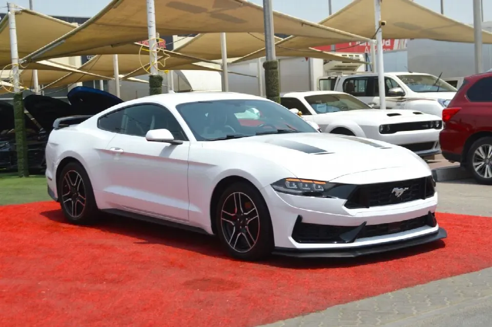 Ford Mustang 2020 — photo 3