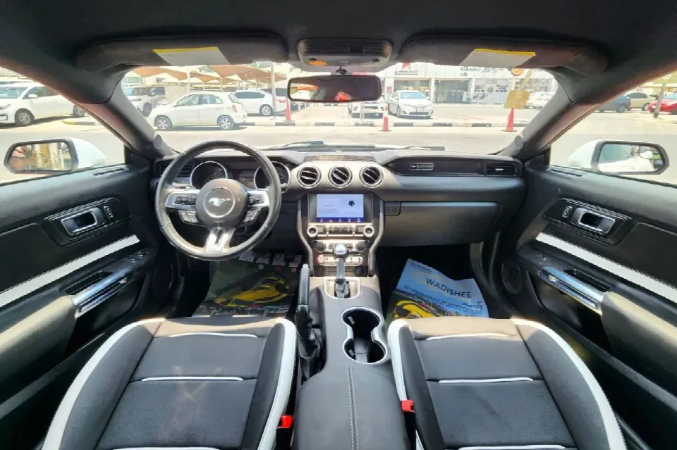Ford Mustang 2020 — photo 8