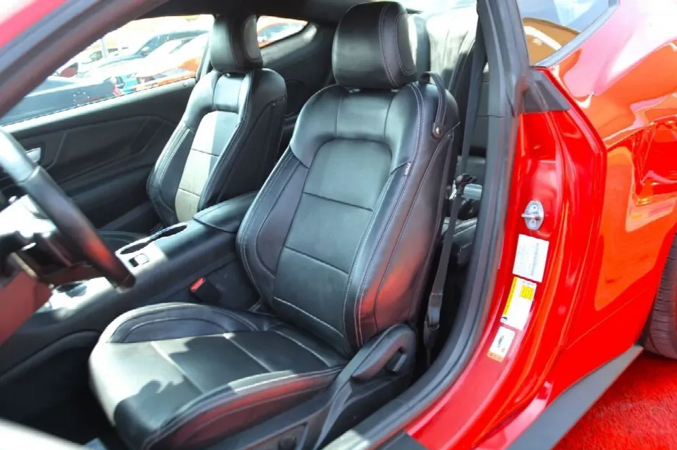 Ford Mustang 2024 — photo 8