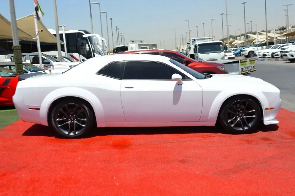Dodge Challenger 2020 — photo 14