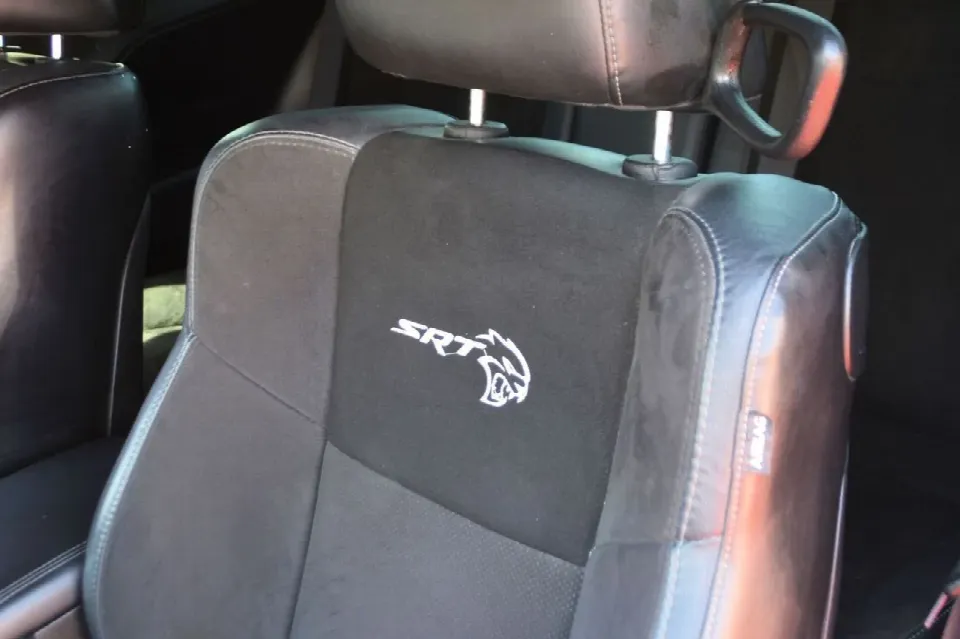Dodge Challenger 2020 — photo 11