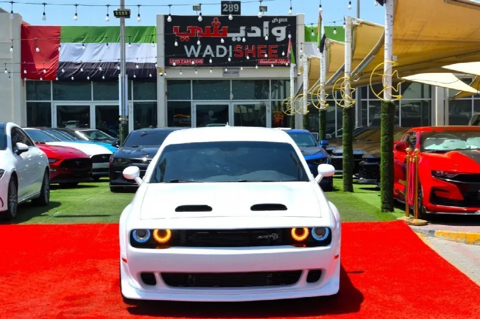 Dodge Challenger 2020 — photo 2