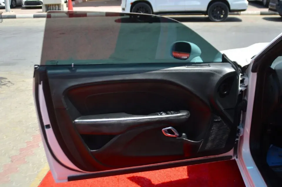 Dodge Challenger 2020 — photo 21