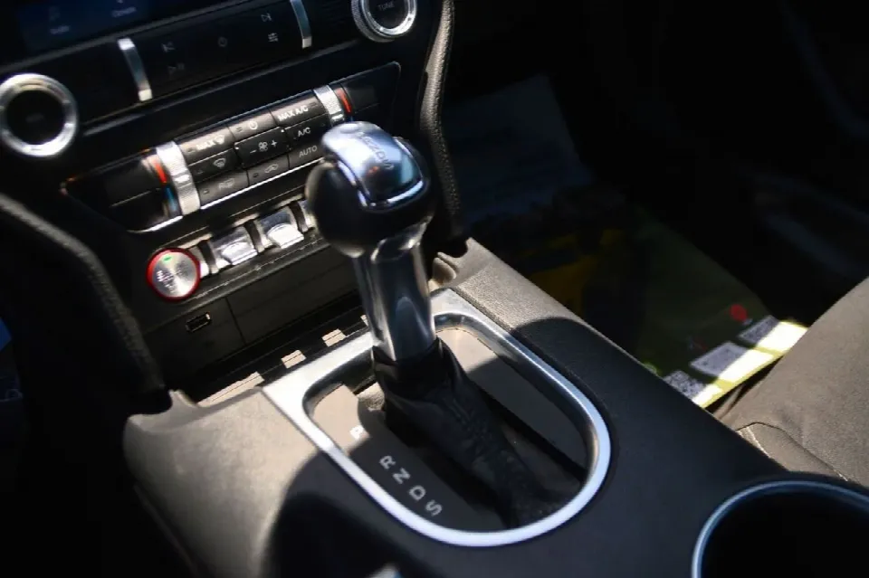 Ford Mustang 2024 — photo 9