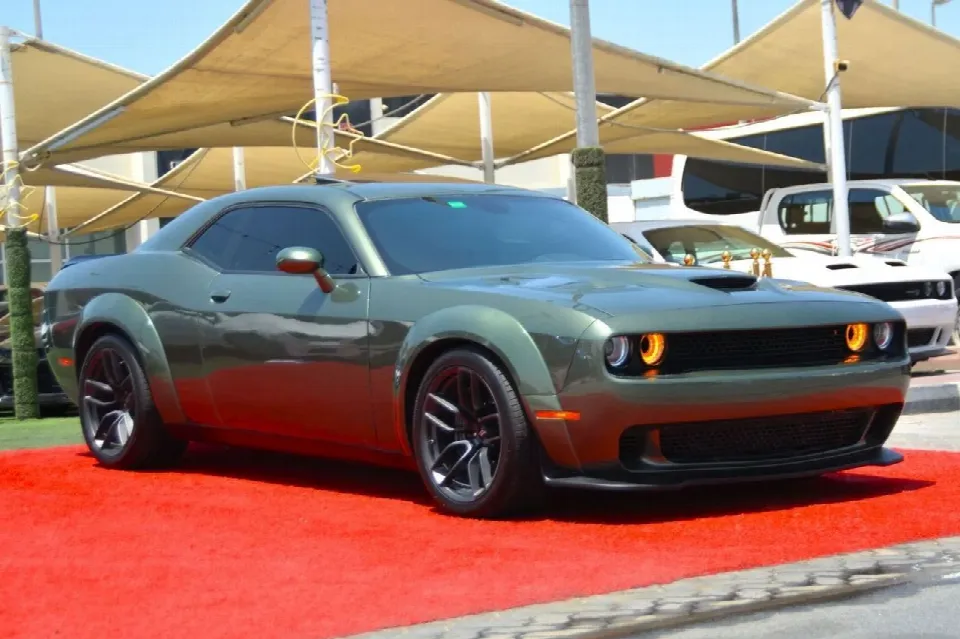 Dodge Challenger 2021 — photo 4