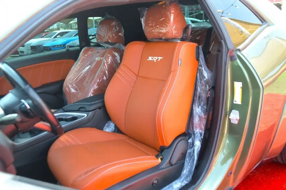 Dodge Challenger 2021 — photo 10