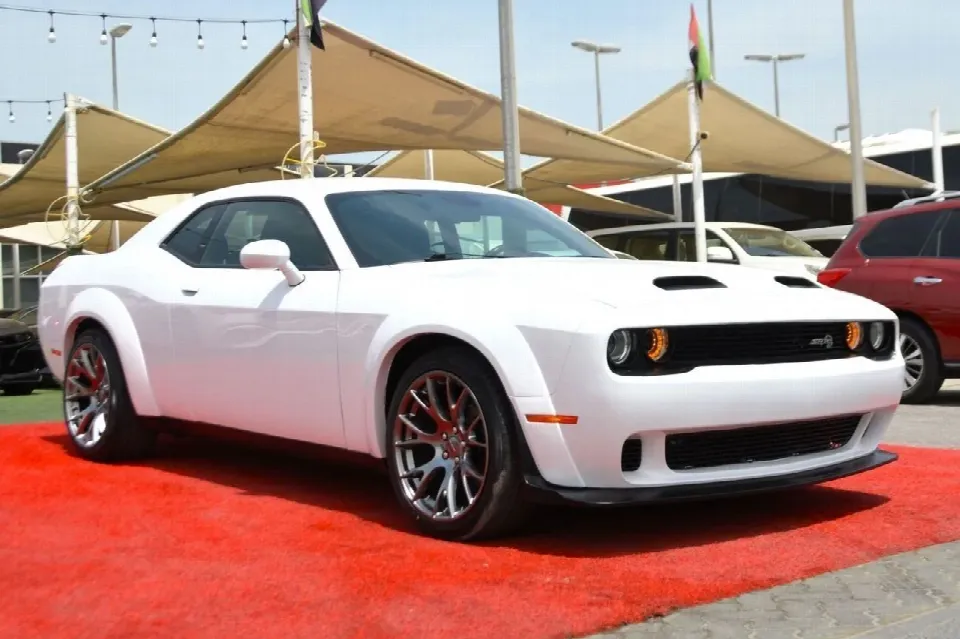 Dodge Challenger 2021 — photo 4