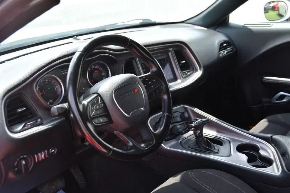 Dodge Challenger 2021 — photo 16