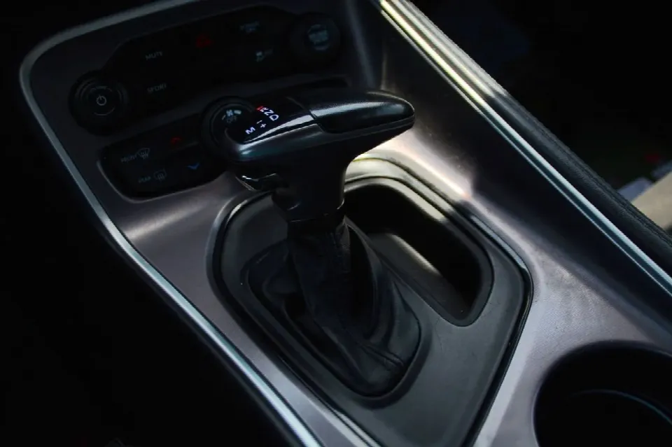 Dodge Challenger 2021 — photo 14