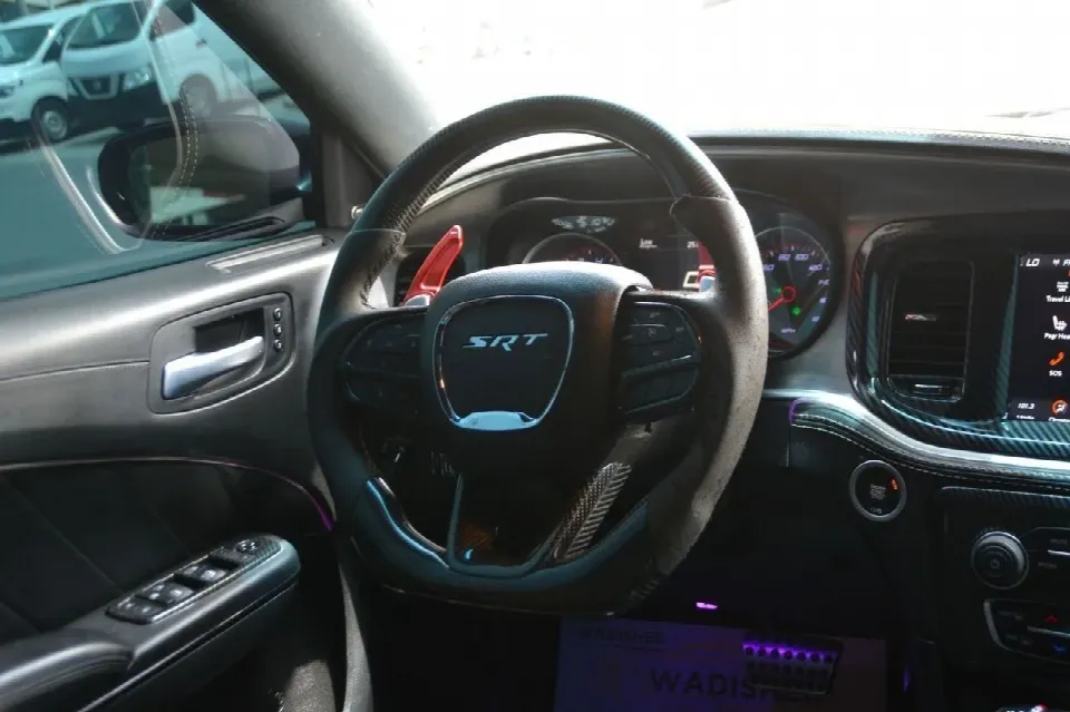 Dodge Charger 2021 — photo 8
