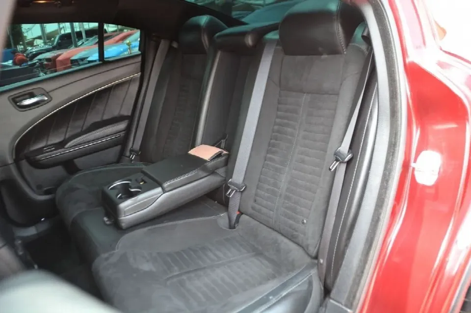 Dodge Charger 2021 — photo 15