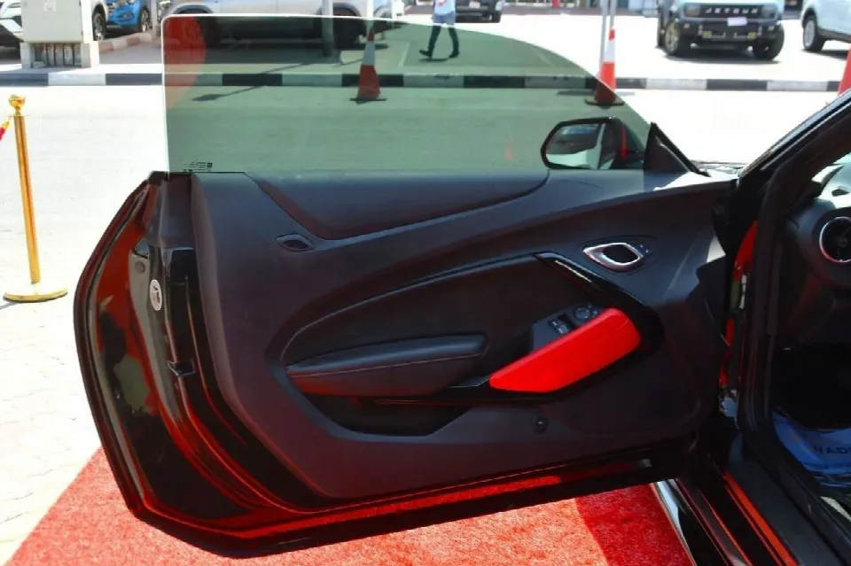 Chevrolet Camaro 2023 — الصورة 14