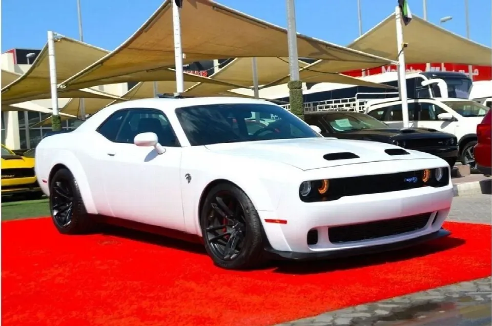 Dodge Challenger 2020 — photo 3