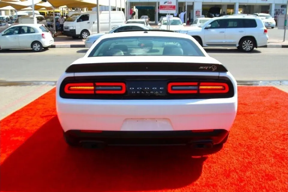 Dodge Challenger 2020 — photo 7