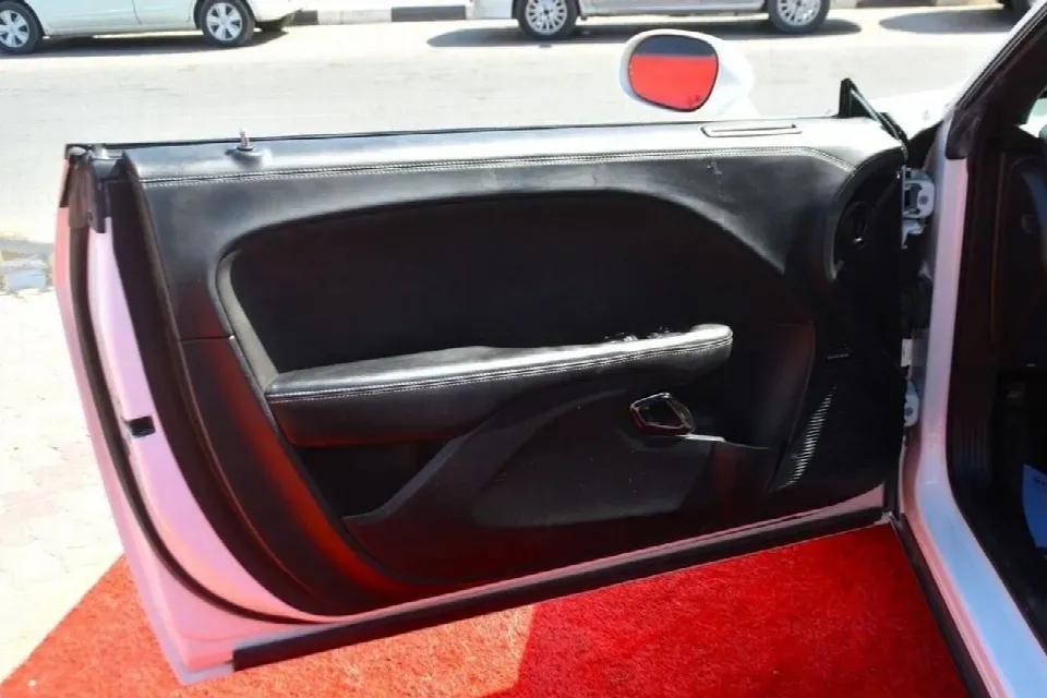 Dodge Challenger 2020 — photo 16