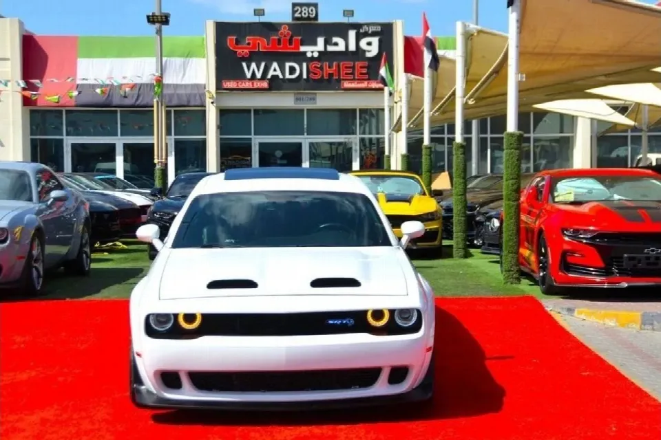 Dodge Challenger 2020 — photo 2