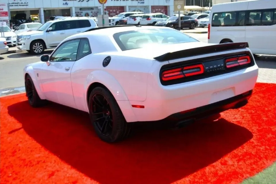 Dodge Challenger 2020 — photo 5