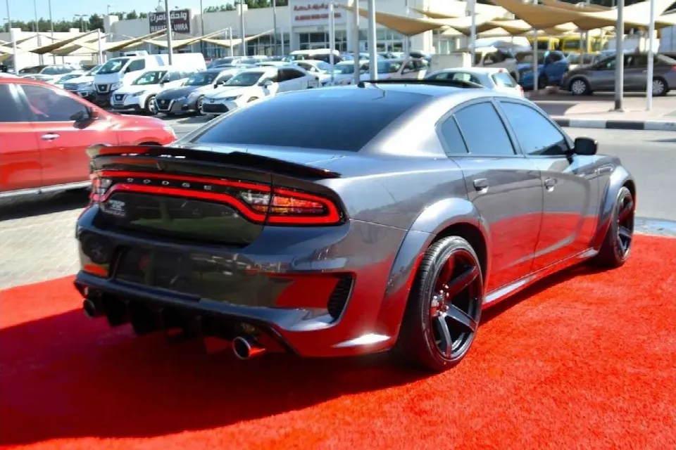 Dodge Charger 2021 — photo 7