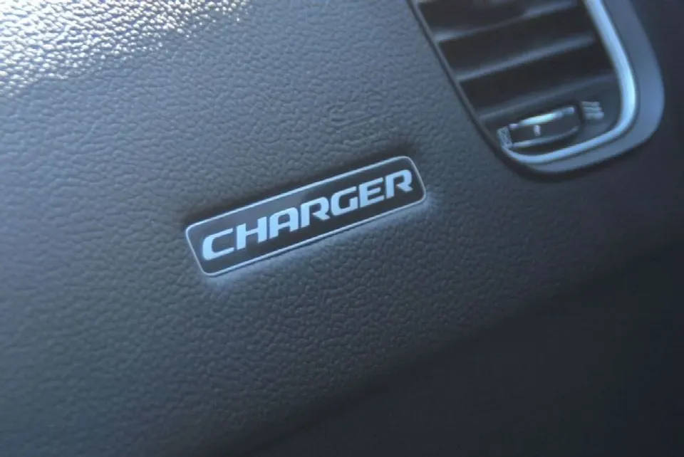 Dodge Charger 2021 — photo 20