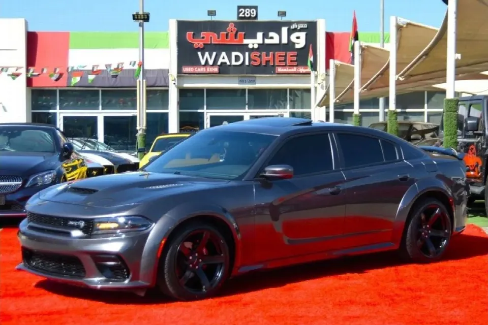 Dodge Charger 2021 — photo 1