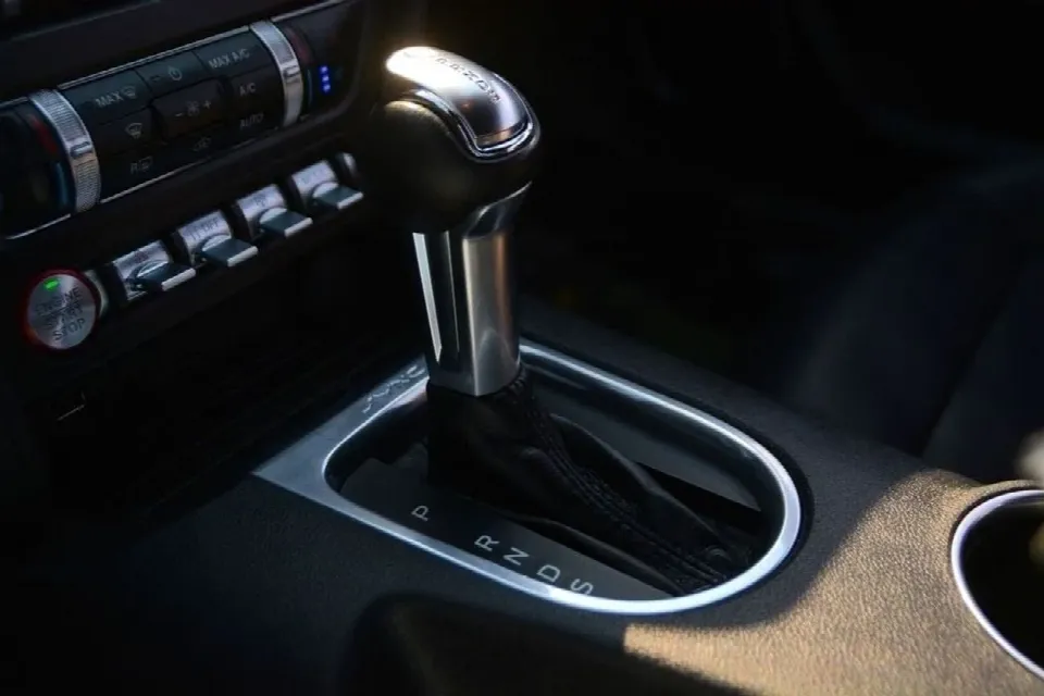 Ford Mustang 2019 — photo 13