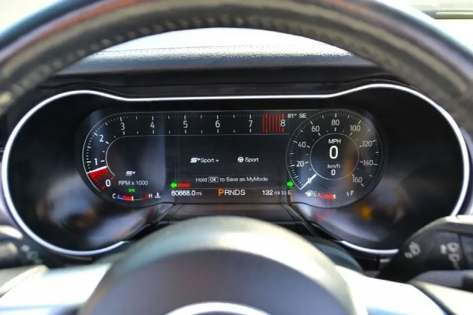 Ford Mustang 2019 — photo 9