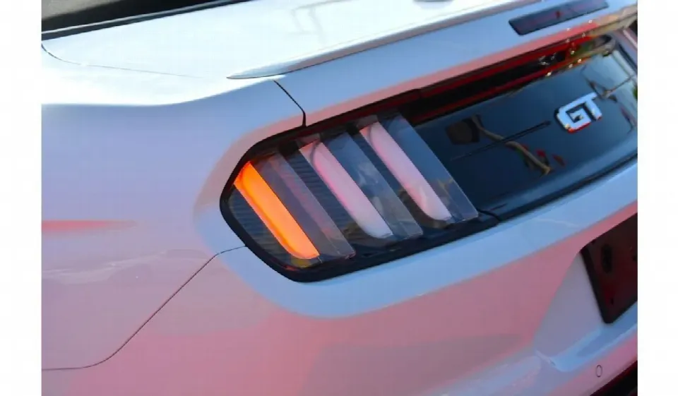 Ford Mustang 2019 — photo 14