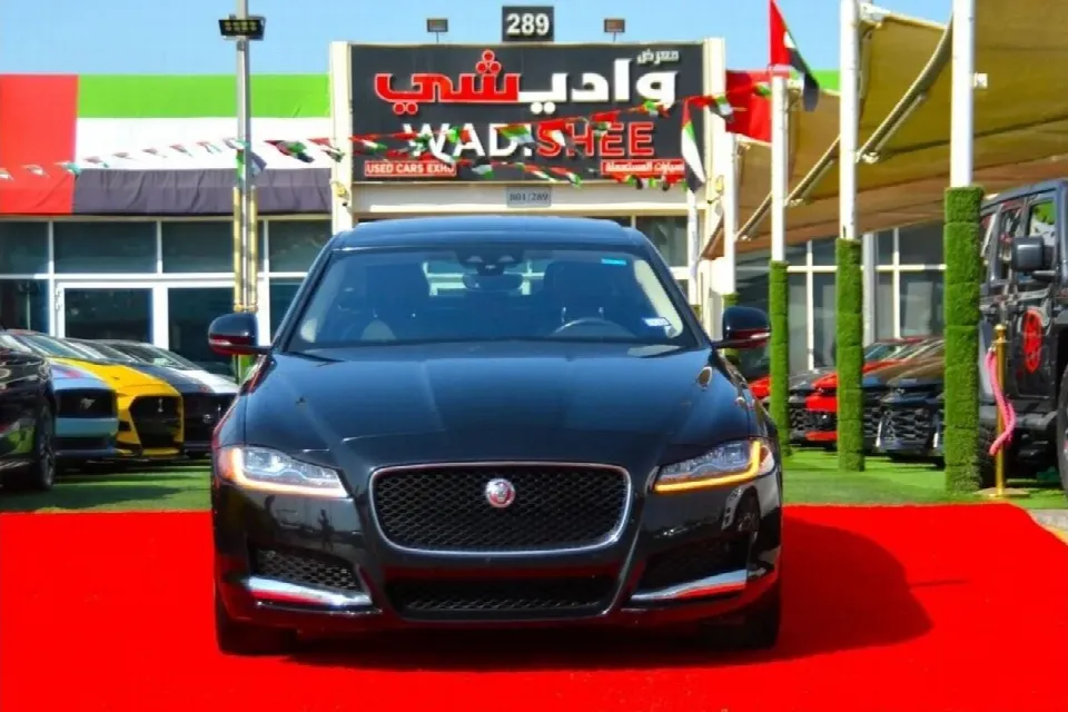 Jaguar XF 2020 — photo 2