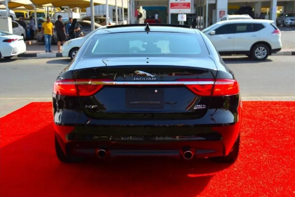 Jaguar XF 2020 — photo 7