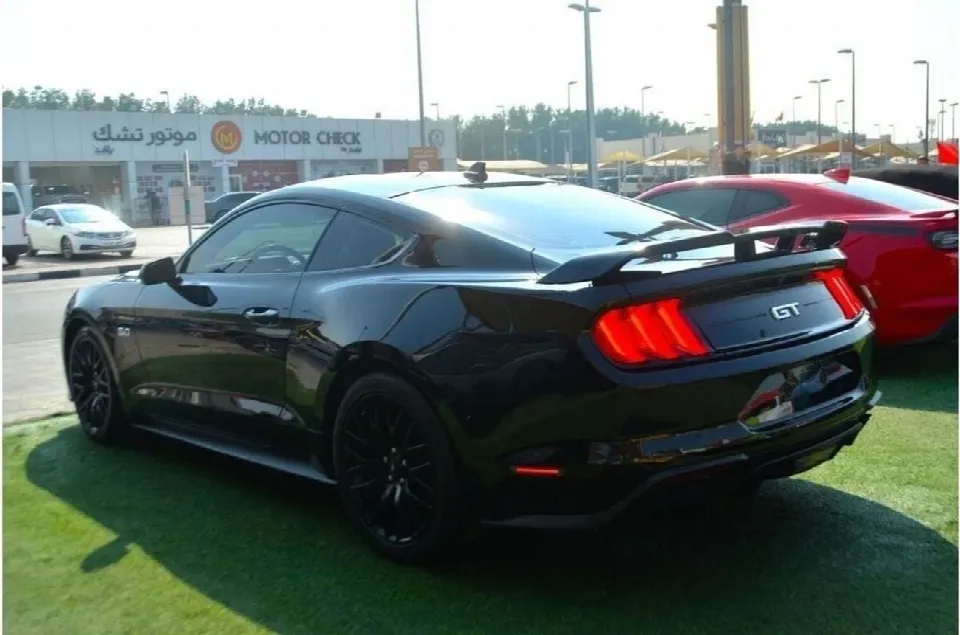 Ford Mustang 2022 — photo 5