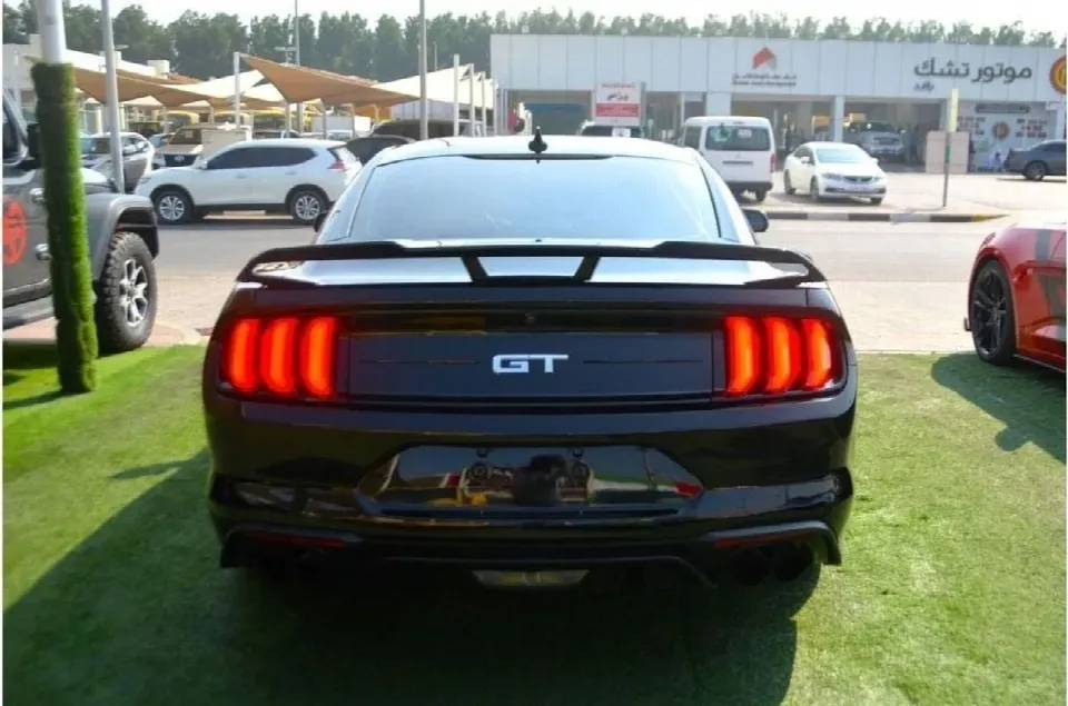 Ford Mustang 2022 — photo 7