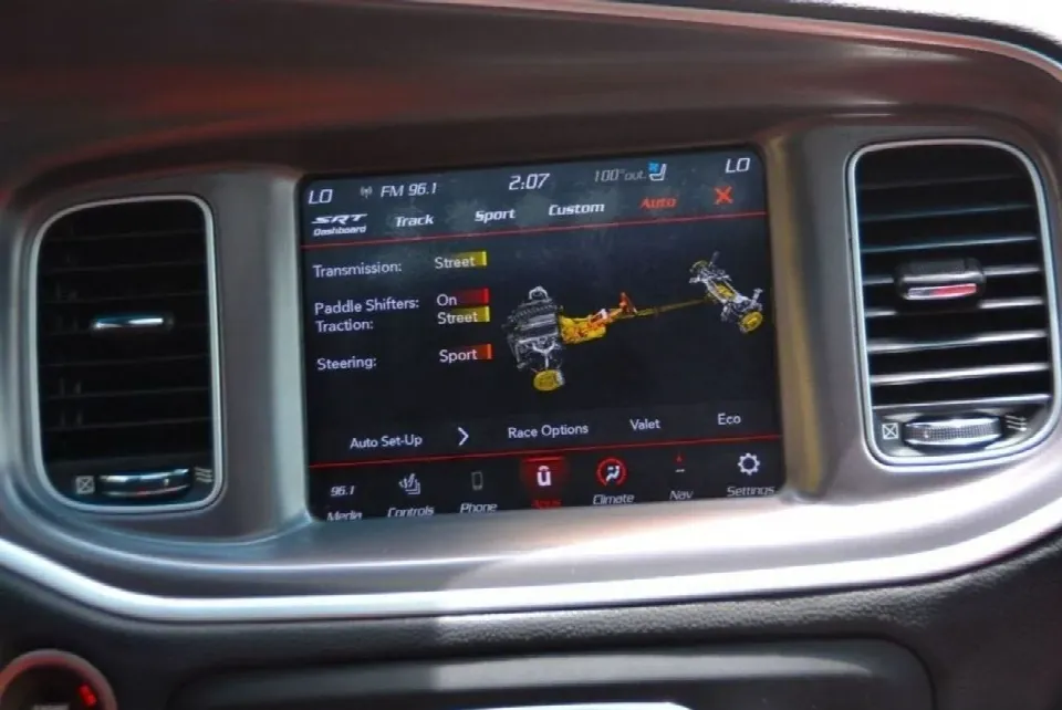 Dodge Charger 2020 — photo 8