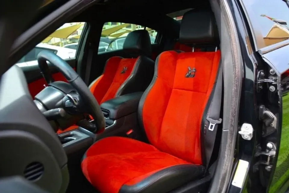 Dodge Charger 2020 — photo 7
