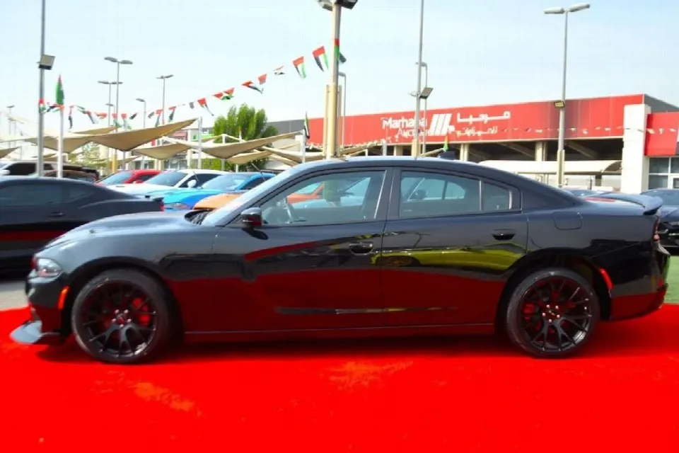 Dodge Charger 2023 — photo 9