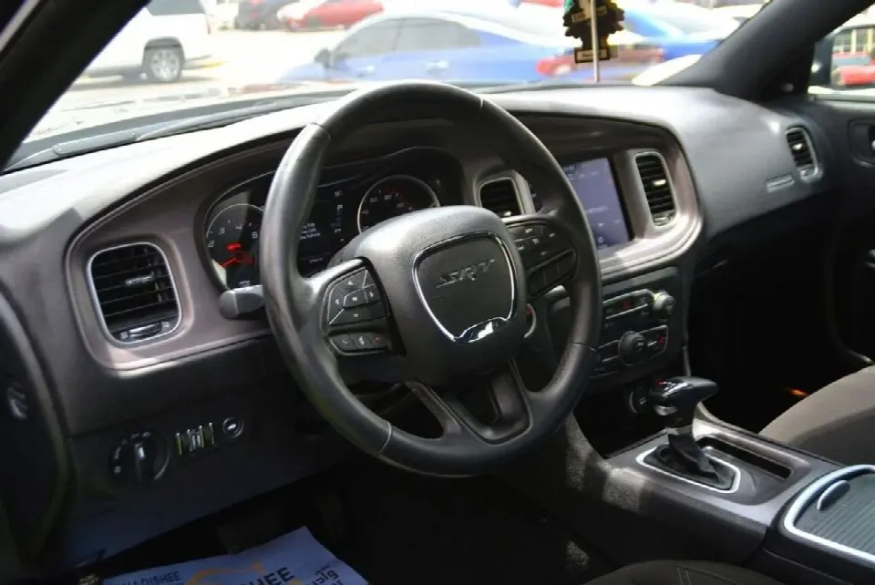 Dodge Charger 2023 — photo 10