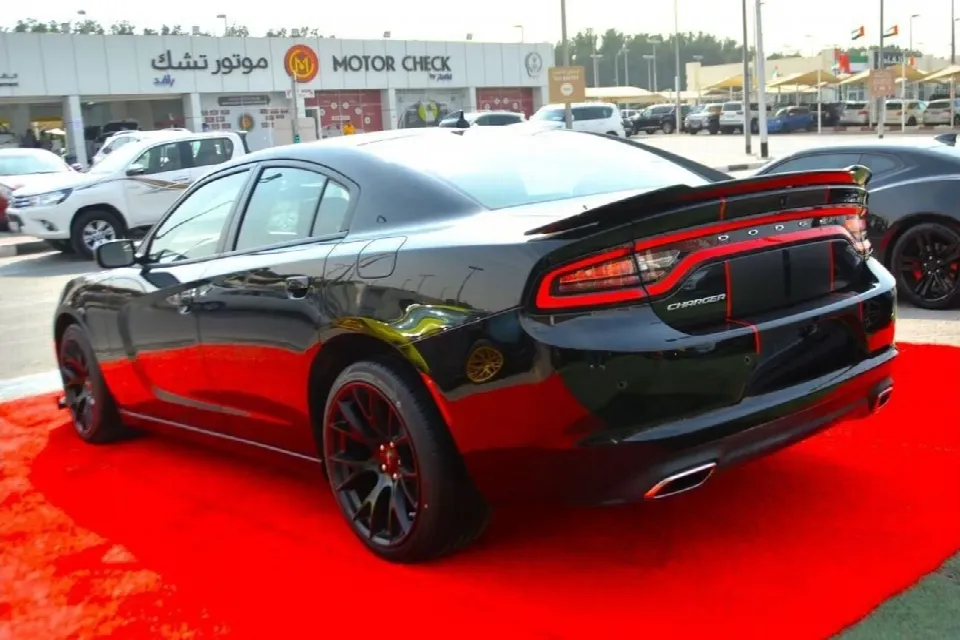 Dodge Charger 2023 — photo 6